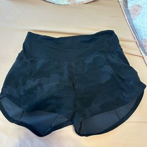 Lululemon Speed Up HR Short 4”
